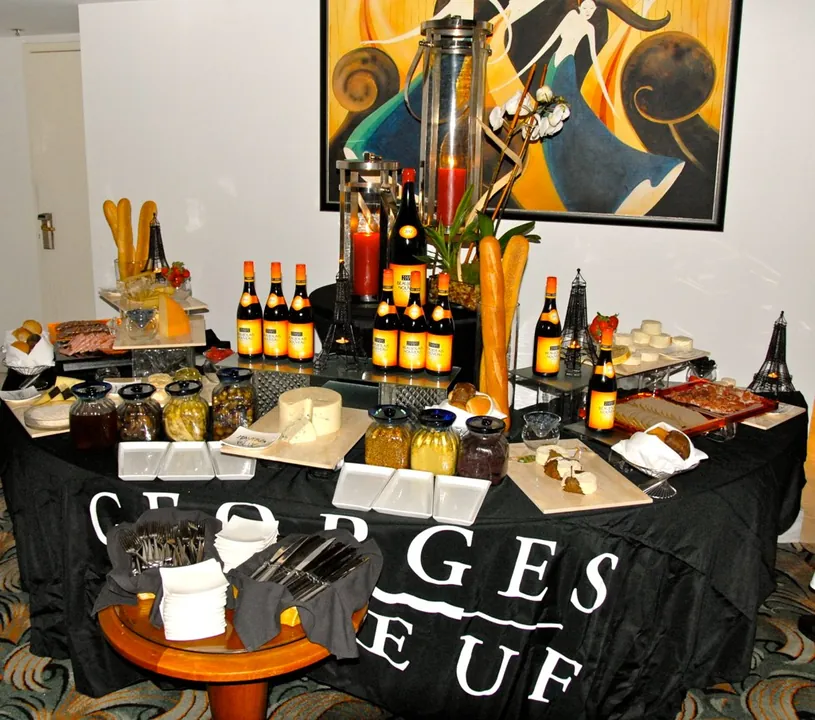 Beaujolais Noveau & Miami Chaine